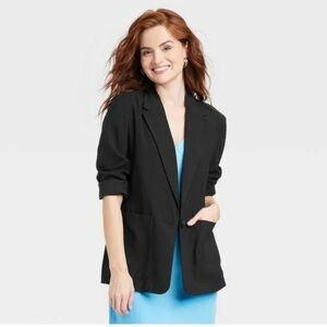 Relaxed Black Button Blazer